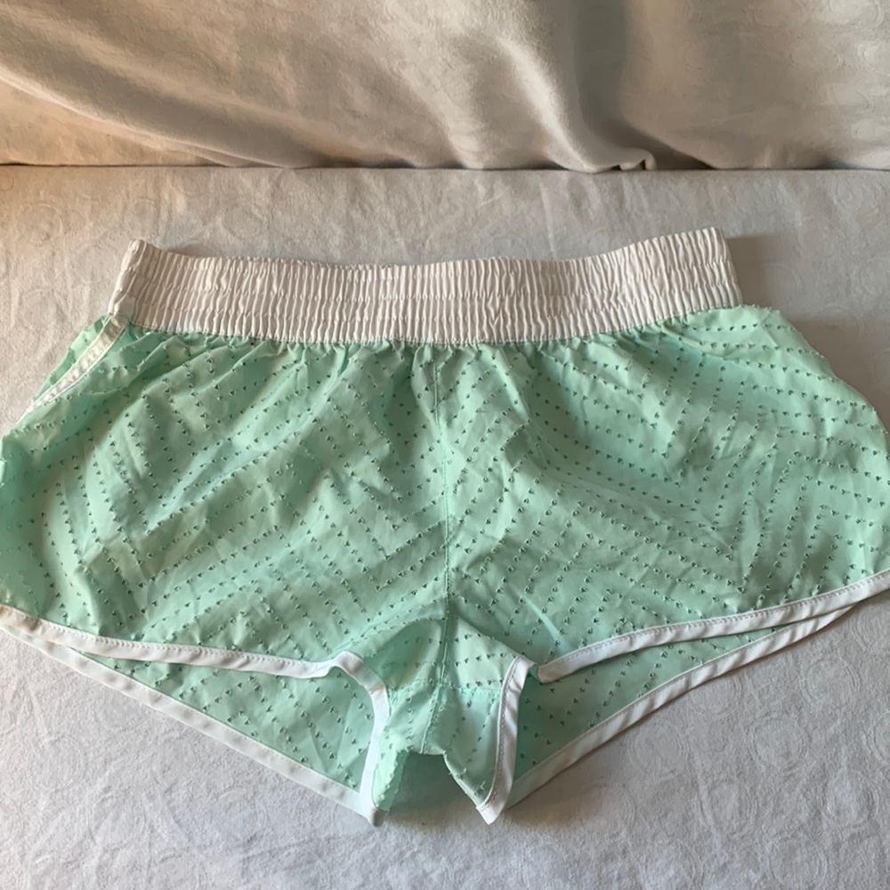 Ocean Pacific Size Medium Mint Green/White Shorts